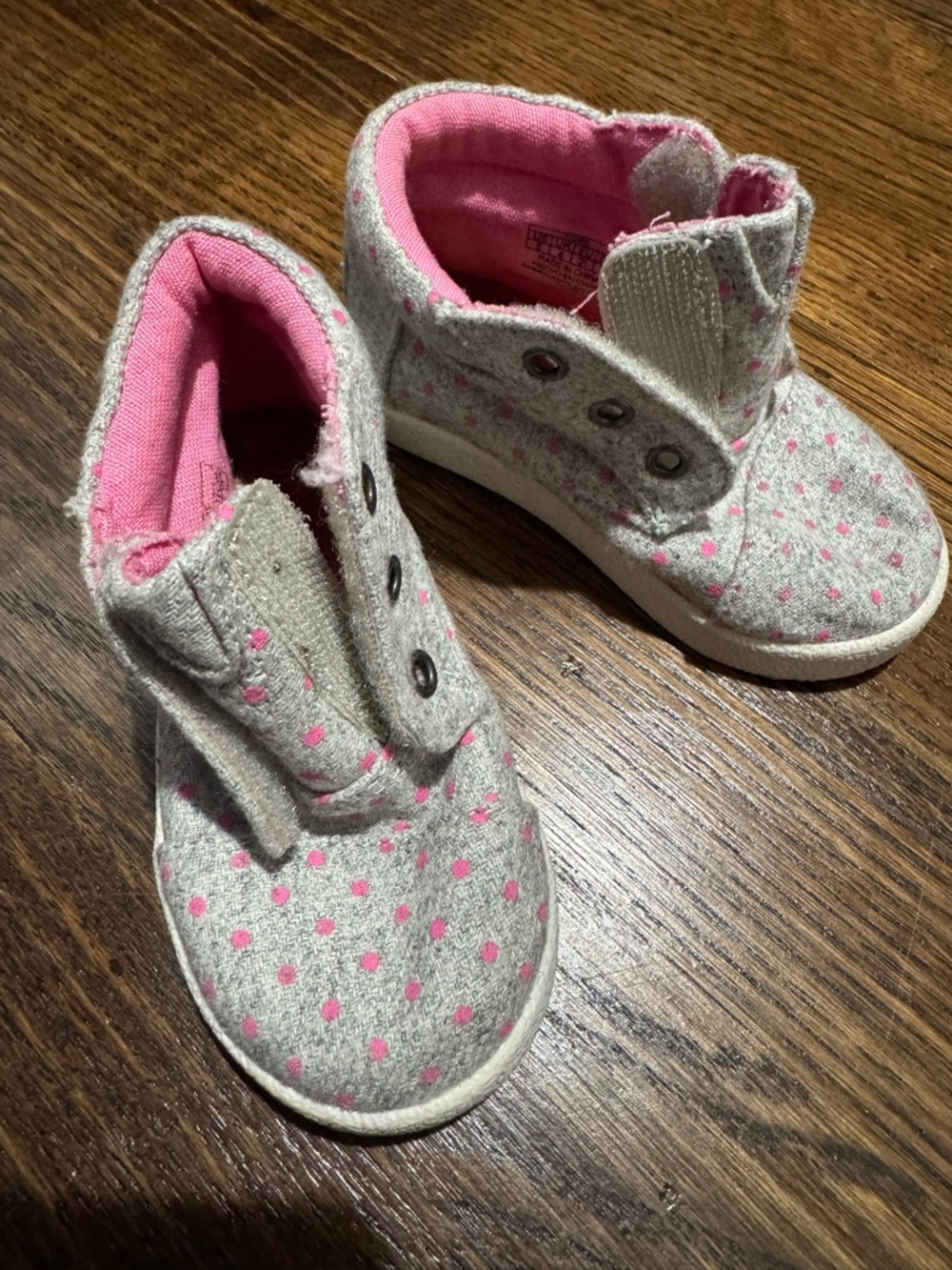 Toms Kids Gray and Pink Polka Dot Boots - Picture 2 of 4